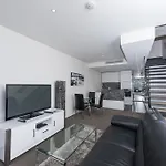Lj Hooker Manuka Prestige Accommodation