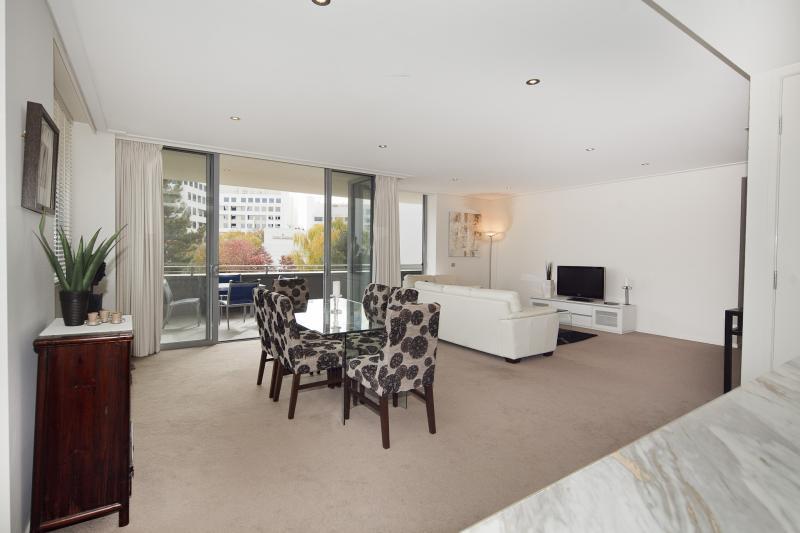 Lj Hooker Manuka Prestige Aparthotel Canberra