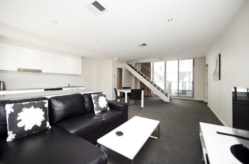 Lj Hooker Manuka Prestige Aparthotel Canberra