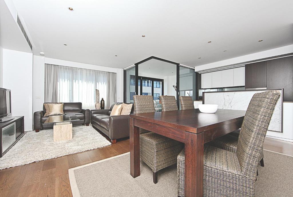 Lj Hooker Manuka Prestige Aparthotel 5*