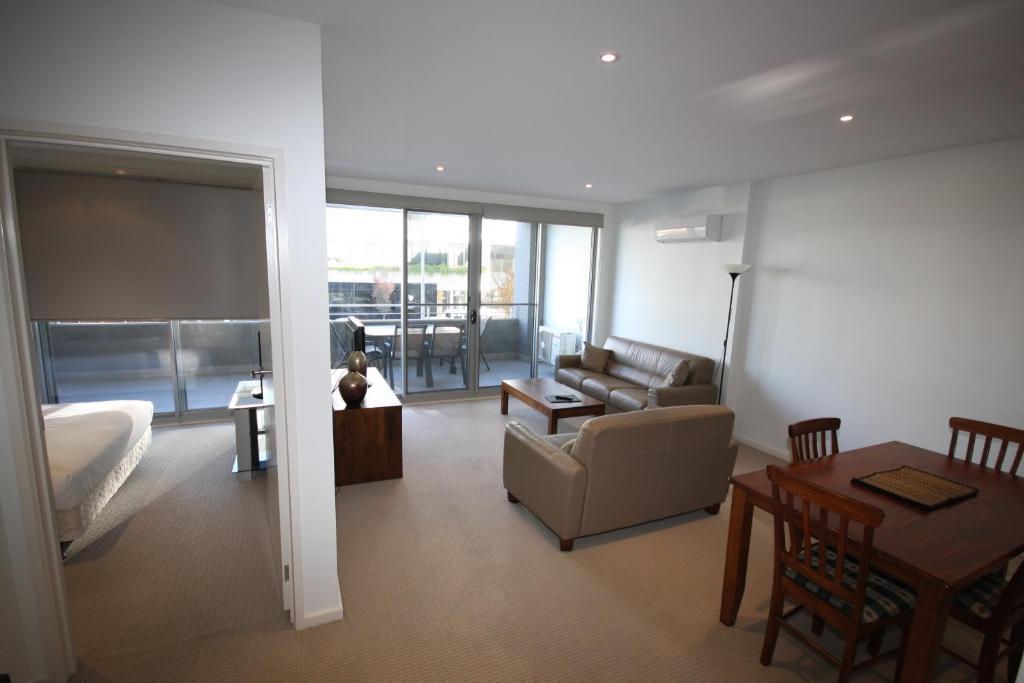Aparthotel Lj Hooker Manuka Prestige 5*