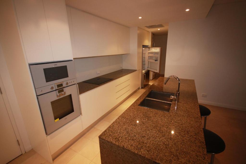 Lj Hooker Manuka Prestige Aparthotel