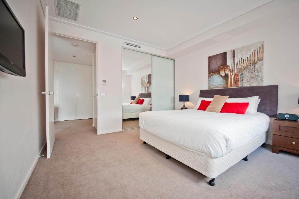 Lj Hooker Manuka Prestige Aparthotel Canberra