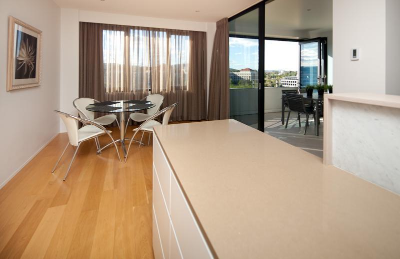 Lj Hooker Manuka Prestige Aparthotel 5*